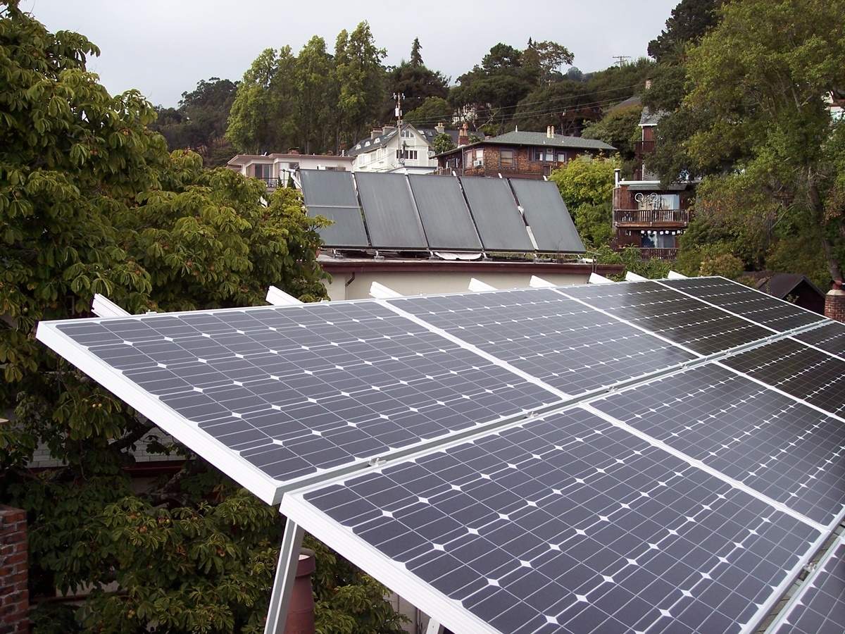 Solar rooftop installation supporting energy and infrastructure resilience